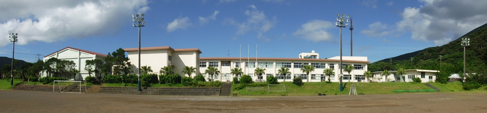 富士中学校校舎